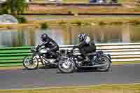 Vintage-motorcycle-club;eventdigitalimages;mallory-park;mallory-park-trackday-photographs;no-limits-trackdays;peter-wileman-photography;trackday-digital-images;trackday-photos;vmcc-festival-1000-bikes-photographs